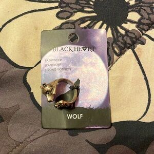 SILVER WOLF RING *NWT*